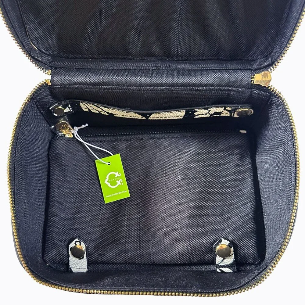 Travel Jewelry Makeup Organizer Case BxW Floral Abstract Contrast Resort Durable